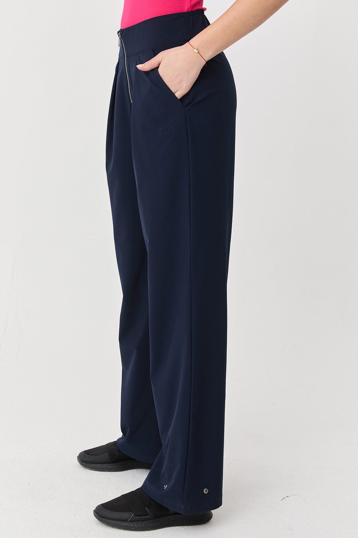 Women's Thın Lycra Woven Lıghtweıght Trousers