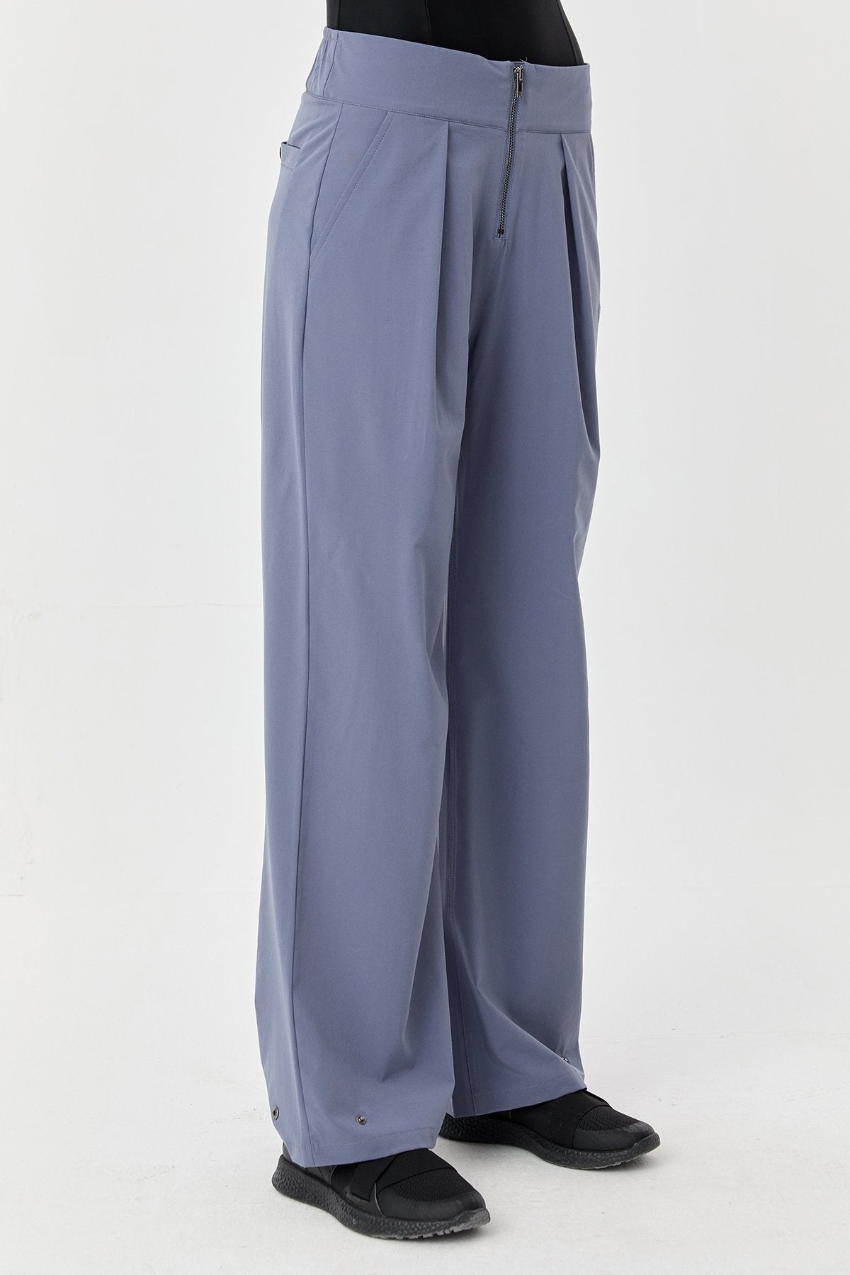Women's Thın Lycra Woven Lıghtweıght Trousers