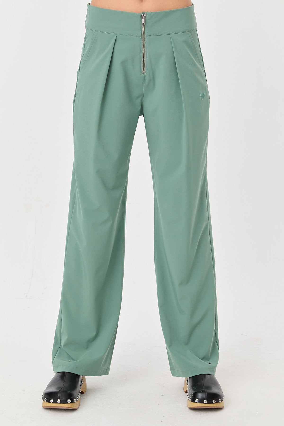 Women's Thın Lycra Woven Lıghtweıght Trousers