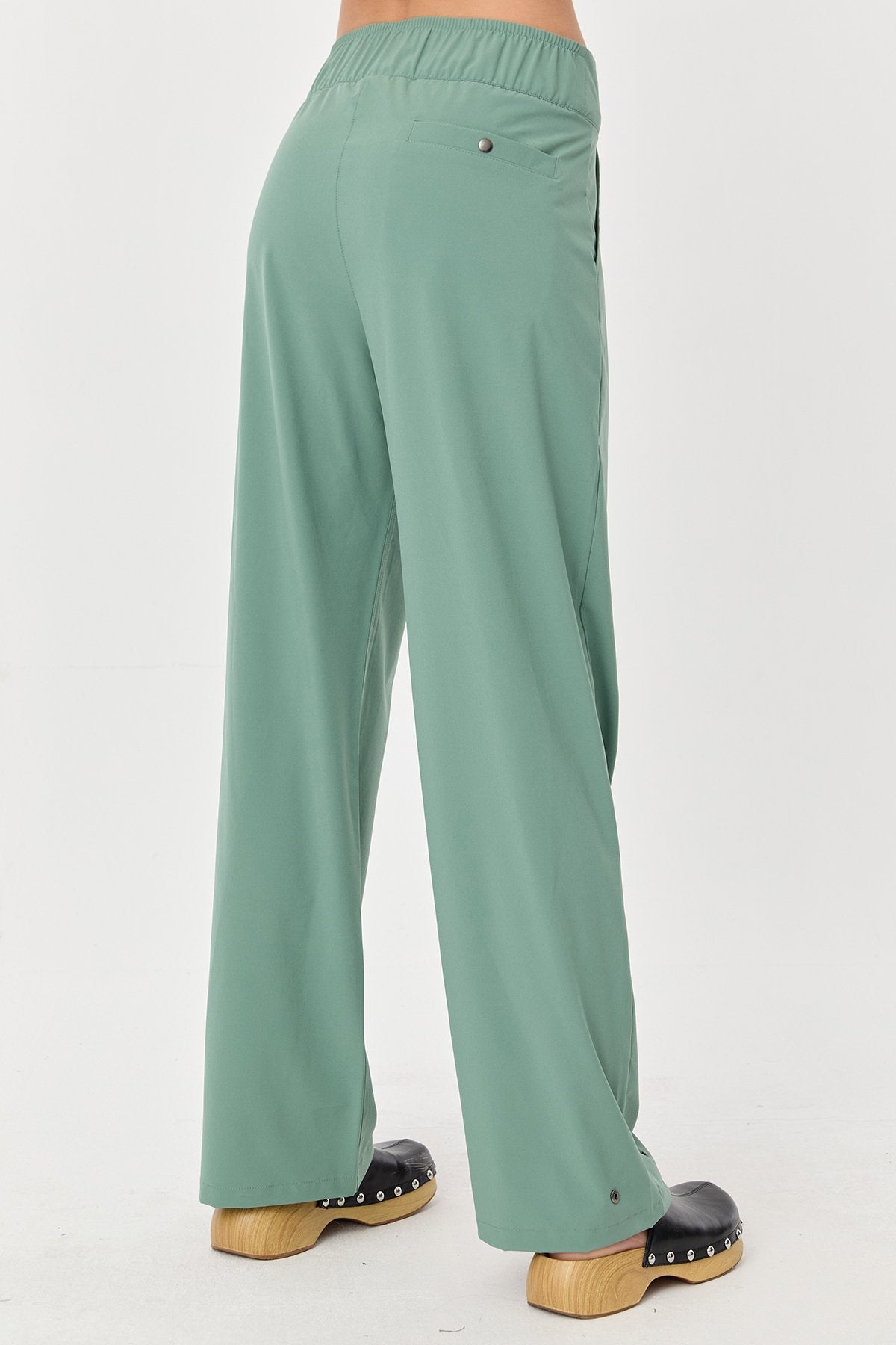 Women's Thın Lycra Woven Lıghtweıght Trousers